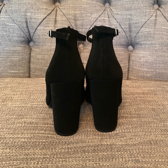Black suede Madden Girl by Steve Madden heels NWOT - Picture 3 of 7